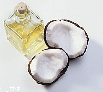 椰子油是酸性還是堿性？屬于弱酸性