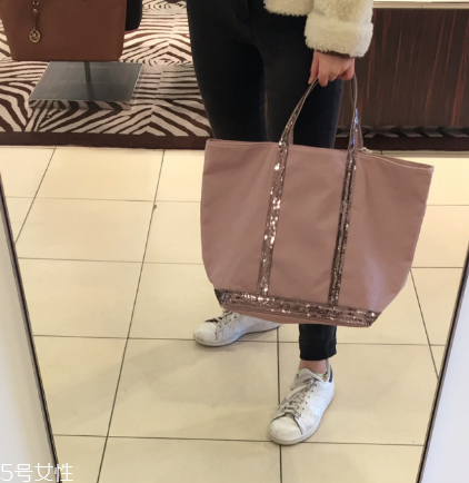 vanessa bruno是什么牌子？小眾愛好者的天堂
