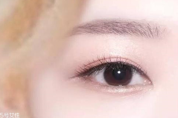 第一次用眼霜用什么好？眼部衰老從此不復(fù)存在