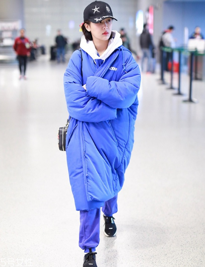 棒球帽怎么搭配衣服？素顏也能hold住