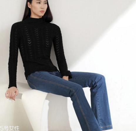 春天喇叭褲配什么上衣？搭出復(fù)古新時(shí)尚