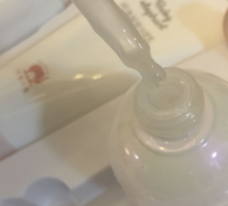 紅色小象和袋鼠媽媽哪個(gè)好？