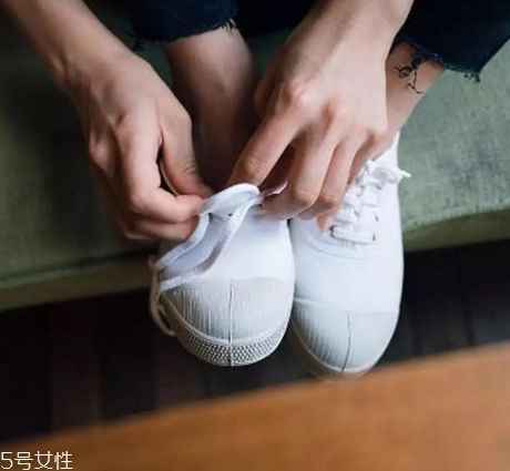 bensimon帆布鞋怎么樣？美學和品味的代表