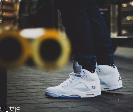 小白鞋洗了變黃怎么辦？小白鞋越洗越黃補(bǔ)救方法