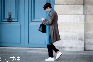 小白鞋太大了怎么辦？小白鞋買大了解決方法