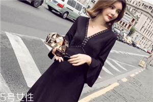 微胖女生穿什么裙子好看？微胖女生穿搭圖片