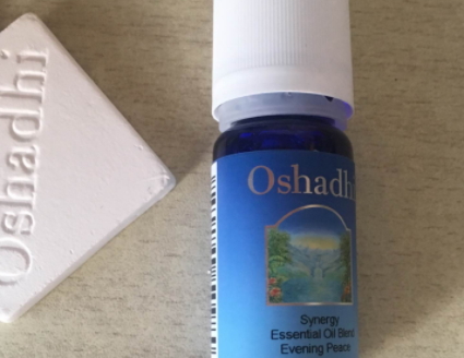 復(fù)方精油可以用在臉上嗎？復(fù)方精油怎么用在臉上