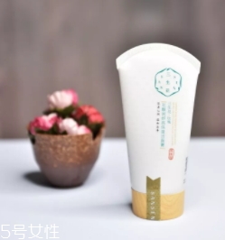 百雀羚三生花玫瑰系列怎么樣？三生花玫瑰花釀潤妍系列評測
