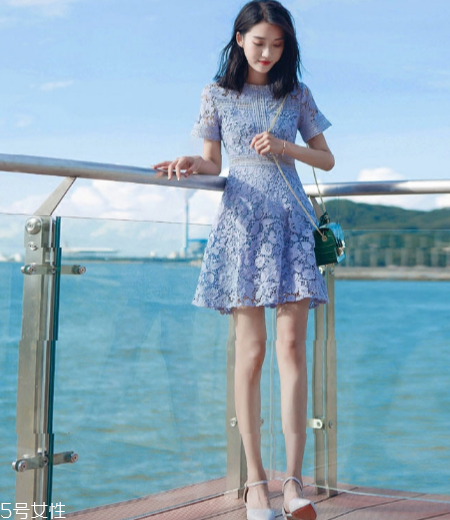 高瘦女生穿什么連衣裙？最適合高瘦女生的連衣裙款式