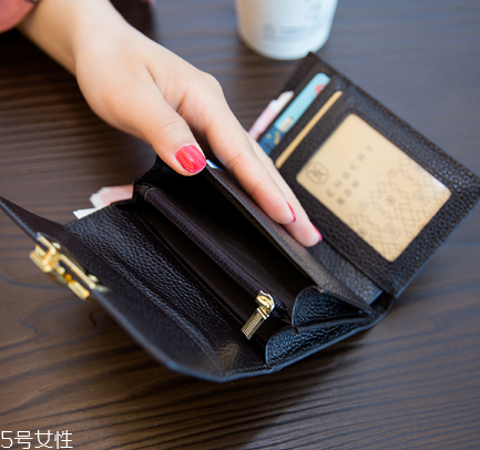 錢包可以扔嗎？扔錢包的講究