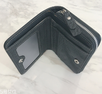錢包軟皮好還是硬皮好？錢包皮質(zhì)軟硬對比