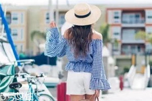 一字肩衣服配什么褲子？一字肩上衣搭配褲子圖片