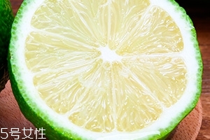 青檸檬可以泡蜂蜜嗎？青檸檬泡蜂蜜味道好嗎？
