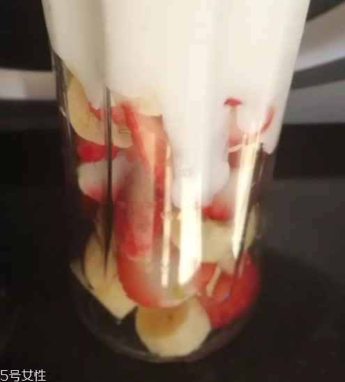 老酸奶怎么吃好吃？老酸奶推薦吃法