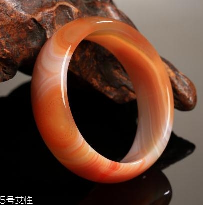瑪瑙手鐲一般多少錢(qián)？瑪瑙手鐲市場(chǎng)行情