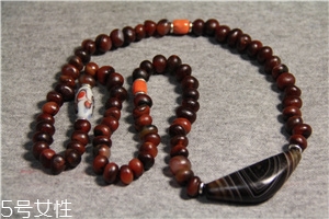 瑪瑙項(xiàng)鏈一般多少錢(qián)？瑪瑙項(xiàng)鏈?zhǔn)袌?chǎng)價(jià)位