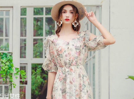 小個(gè)子女生穿什么裙子好看？小個(gè)子女生穿搭技巧