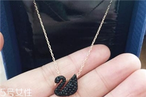 項(xiàng)鏈?zhǔn)裁床馁|(zhì)好？項(xiàng)鏈選哪種材質(zhì)好