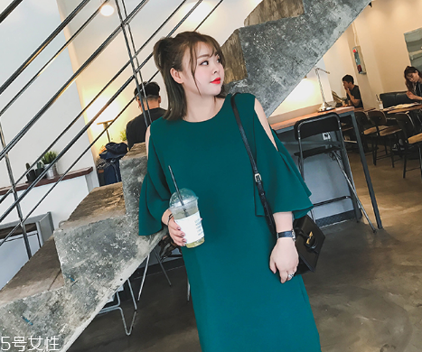 皮膚黃穿什么顏色顯白？適合黃皮女生的衣服顏色