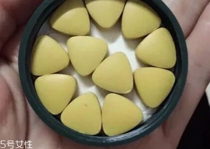 油菜花粉一次吃多少？油菜花粉服用方法