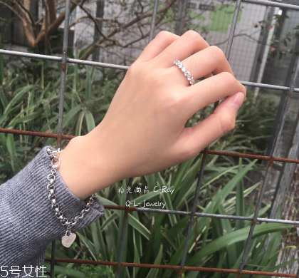 手鏈發(fā)黑如何清洗？手鏈變黑了怎么辦