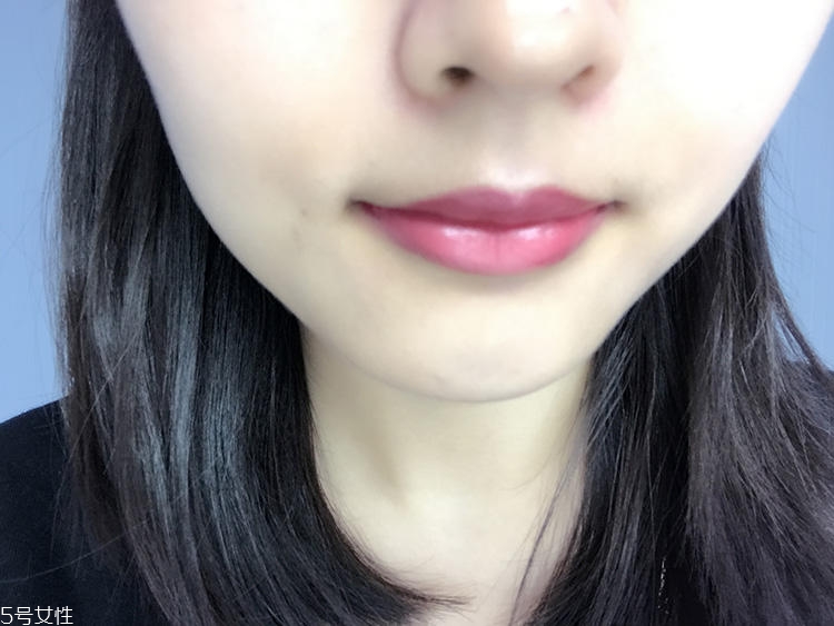 mac brick o la口紅日常嗎？mac brick o la上嘴圖