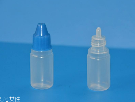 眼藥水是滴在眼睛里嗎？眼藥水是屬于外用的嗎？