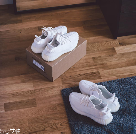 椰子350純白什么時(shí)候補(bǔ)貨？yeezy 350純白補(bǔ)貨量有多少？