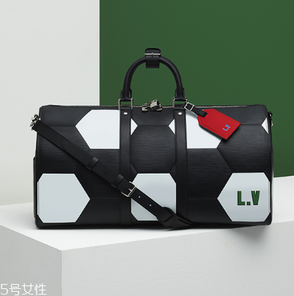 lv2018世界杯紀(jì)念包包發(fā)售時(shí)間_在哪買？