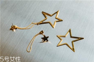 耳環(huán)一般多少克一對？耳環(huán)常見克數(shù)