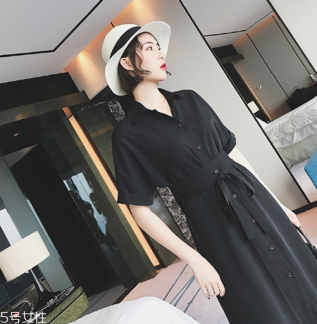 職場新人如何穿搭？職場新人穿衣技巧
