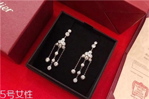 耳環(huán)買黃金還是鉑金？耳環(huán)黃金和鉑金哪個好