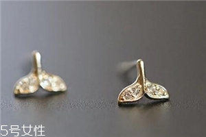 耳釘可以用鹽水消毒嗎？耳釘用鹽水消毒有用嗎