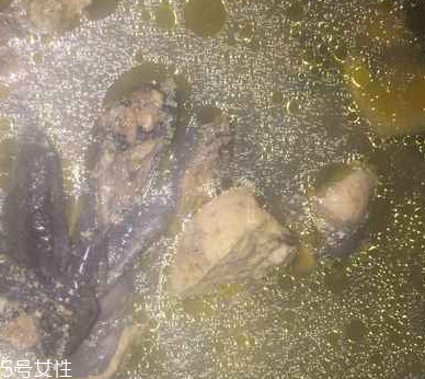 烏雞是熱性還是涼性？烏雞偏熱還是偏涼？