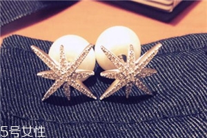 耳釘有異味怎么清洗？耳釘有異味清洗方法