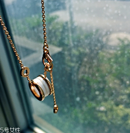 寶格麗陶瓷項(xiàng)鏈有多長(zhǎng)？寶格麗陶瓷項(xiàng)鏈長(zhǎng)度