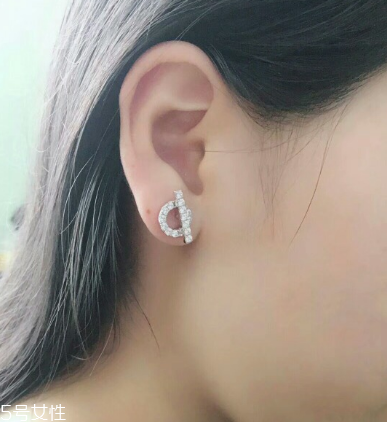 耳釘轉(zhuǎn)不動(dòng)怎么辦？耳釘轉(zhuǎn)不動(dòng)怎么處理？