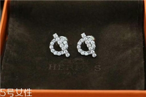 耳釘轉(zhuǎn)不動(dòng)怎么辦？耳釘轉(zhuǎn)不動(dòng)怎么處理？