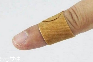 創(chuàng)可貼可以貼臉上嗎？臉上能貼創(chuàng)可貼嗎？
