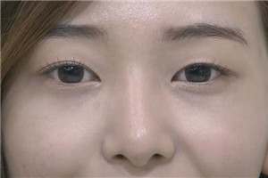 內(nèi)雙眼皮、單眼皮、雙眼皮眼妝怎么畫最迷人漂亮