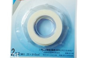 醫(yī)用膠布留下的膠痕怎么去除？