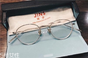 jins眼鏡多少錢？jins眼鏡價格