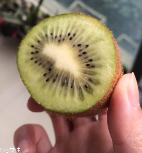 綠心獼猴桃怎么催熟？綠心獼猴桃的催熟方法