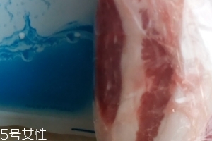 黑豬肉與白豬肉區(qū)別 黑豬肉與白豬肉哪個(gè)好吃？