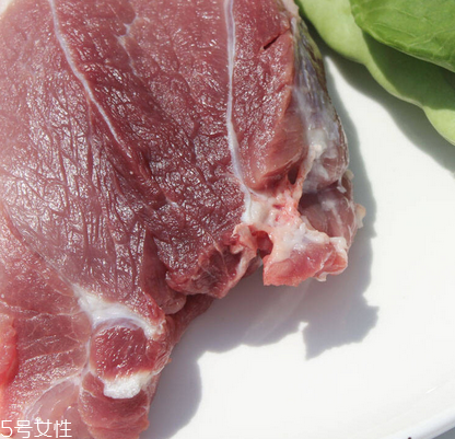 黑豬肉是黑色嗎？黑豬肉什么顏色？