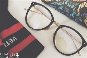 眼鏡可以用紙巾擦嗎？眼鏡能不能用紙擦？