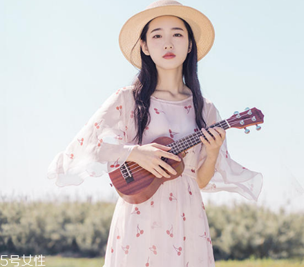 夏天拍照穿什么裙子好看？拍照適合穿什么裙子？