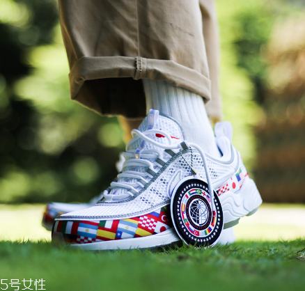 耐克國(guó)旗印花系列鞋子多少錢_有哪幾款？