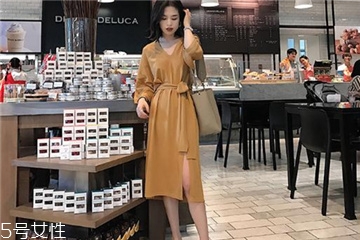 胳膊粗穿什么連衣裙？胳膊粗適合什么連衣裙？