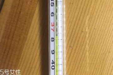 體溫計能測水溫嗎？水溫能用體溫計測嗎？